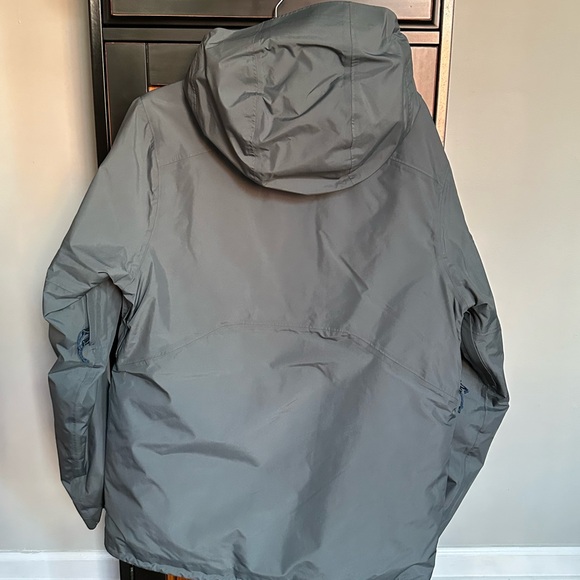 Patagonia M's Powder Town Insulated Coat- Medium- Nouveau Green Gray - Picture 3 of 6